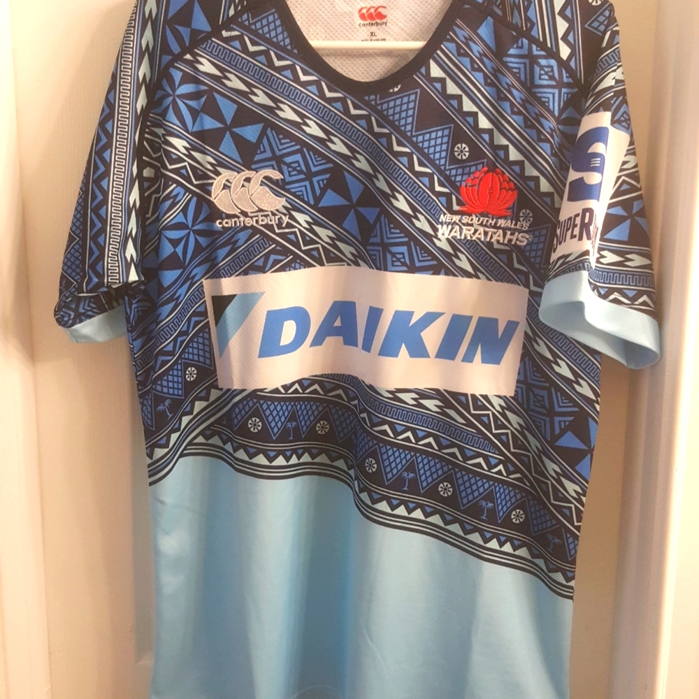 - cronulla sharks 2017 men's auckland nines jersey